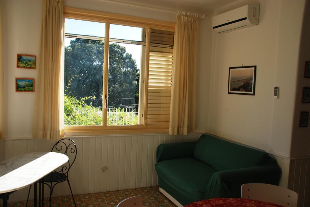 Taormina Isola Bella Apartment - Taormina Holidays Ruang foto
