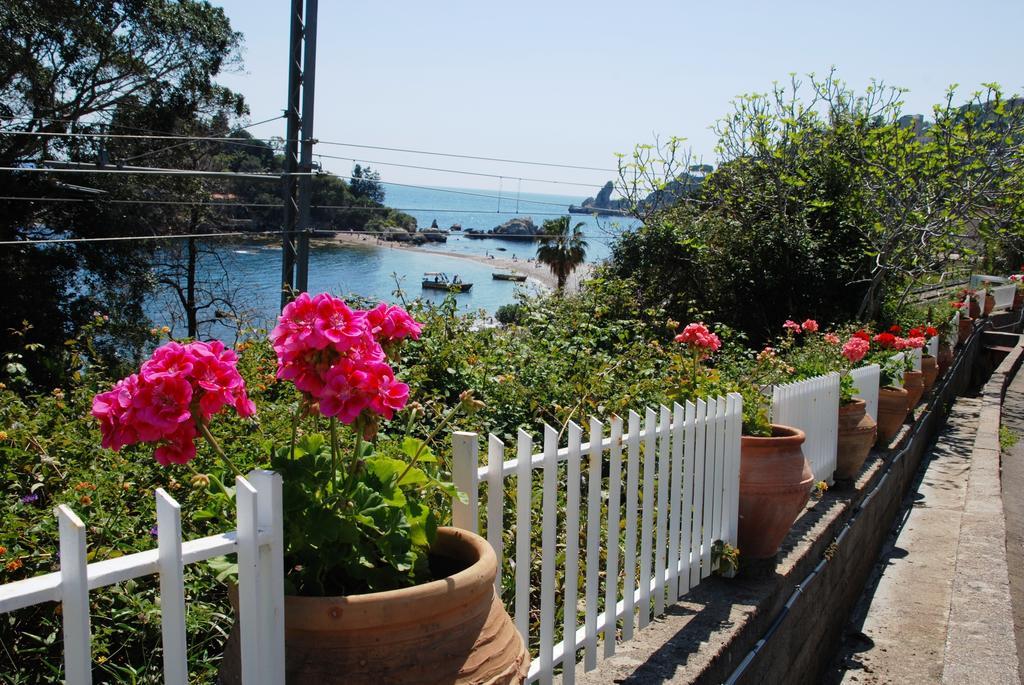 Taormina Isola Bella Apartment - Taormina Holidays Bagian luar foto